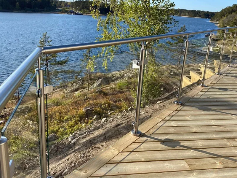 Glass Deck Railing